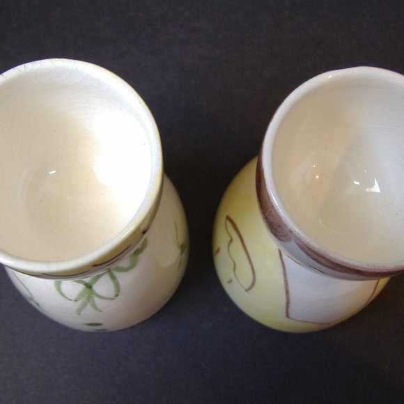 2 Egg Cups Woman Girl Mother Daughter Pair Vintage Ceramic Porcelain Collectible - Picture 6 of 8